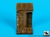 Black Dog D35073 House door base 1/35